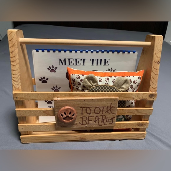 ToothBearies Wooden Carrying Box, Tooth Fairy Pillow & Coloring Book, New - Picture 2 of 5